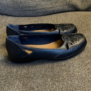 Clarks Heidi Mocha size 8